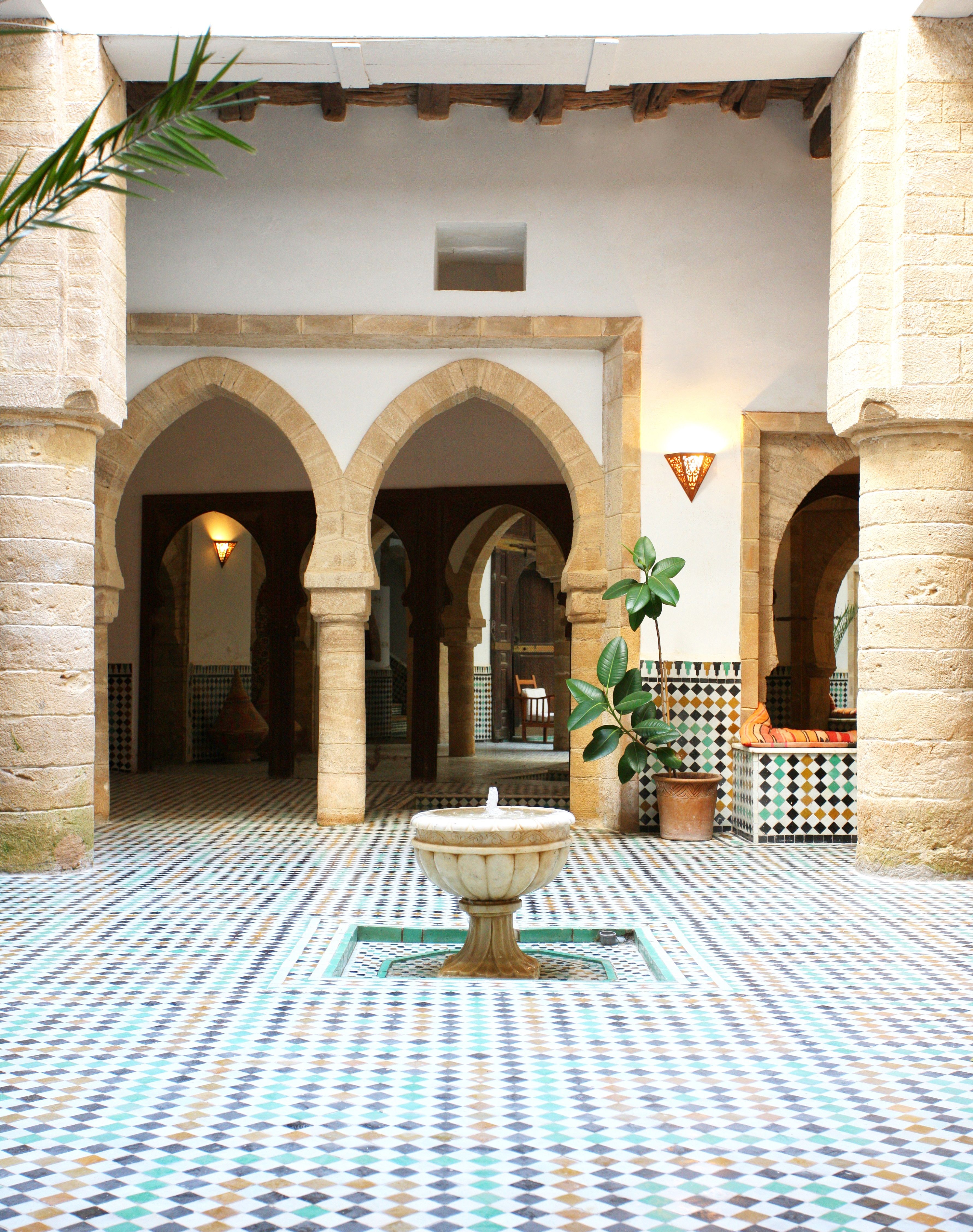 Patio du Riad des Deux Rives à Essaouira